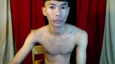 Snapshot of yourdreamboyx chatting on 12.16.24 Rence online show from 12.16.24