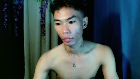 Snapshot of yourdreamboyx chatting on 12.31.24 Rence online show from 12.31.24