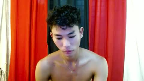 Snapshot of yourdreamboyx chatting on 02.04.25 Rence online show from 02.04.25