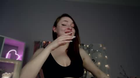 Snapshot of yourdreamcristal chatting on 02.16.25 yourdreamcristal online show from 02.16.25