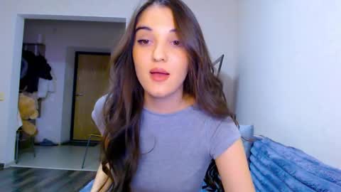 Snapshot of yourdreammary chatting on 03.12.25 Adele online show from 03.12.25