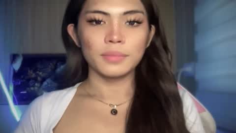 Snapshot of yourehot_pretty chatting on 04.27.26 Do read my bio online show from 04.27.26