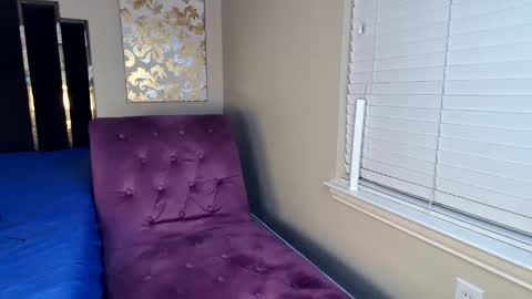 Horny Hotwife Wants To Play online show from 09.20.25