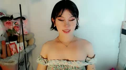 PrettyElla online show from 12.01.25