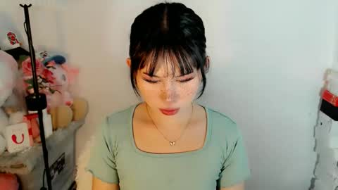 PrettyElla online show from 12.14.25