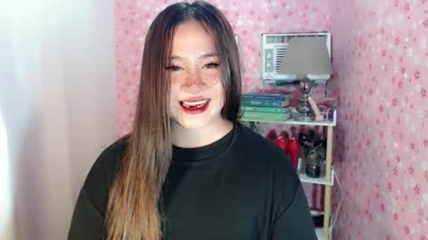 Snapshot of yourfavoratequinn chatting on 12.17.25 Quinn online show from 12.17.25