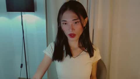 Snapshot of yourfavoraterica chatting on 03.11.25 RICA online show from 03.11.25