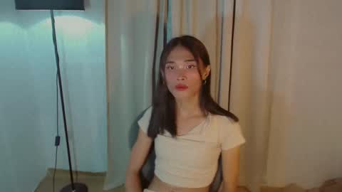 Snapshot of yourfavoraterica chatting on 03.11.25 RICA online show from 03.11.25