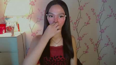 Snapshot of yourfavoratericcie chatting on 09.11.25 RICCIE MAE online show from 09.11.25