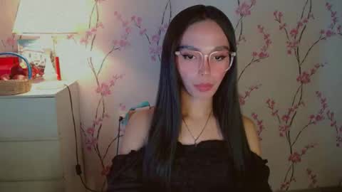 Snapshot of yourfavoratericcie chatting on 09.13.25 RICCIE MAE online show from 09.13.25