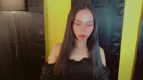 Snapshot of yourfavoratericcie chatting on 09.20.25 RICCIE MAE online show from 09.20.25