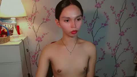 Snapshot of yourfavoratericcie chatting on 09.27.25 RICCIE MAE online show from 09.27.25