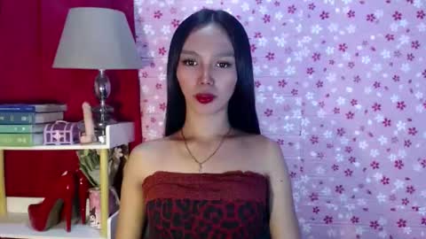 Snapshot of yourfavoratericcie chatting on 10.13.25 RICCIE MAE online show from 10.13.25