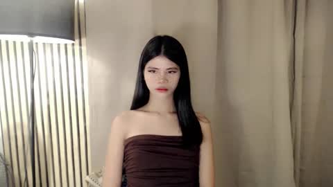 Vivian online show from 12.22.25