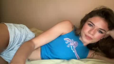 yourgirlaurora online show from 07.24.26