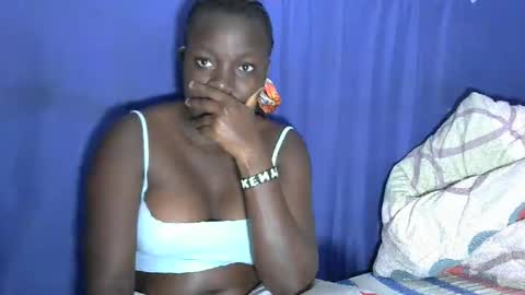 Snapshot of yourgoddess18 chatting on 10.29.25 yourgoddess18 online show from 10.29.25