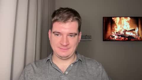 Snapshot of yourhairybuddy chatting on 11.23.25 Andrey online show from 11.23.25