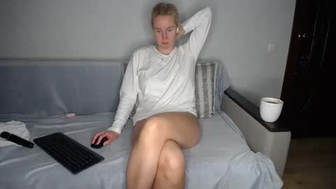 Snapshot of yourhotdream1 chatting on 01.29.25 Iamyourdream online show from 01.29.25