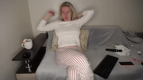 Iamyourdream online show from 03.15.26