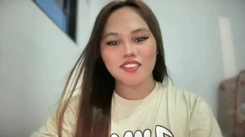 yourhotgirl_lyn online show from 06.18.26