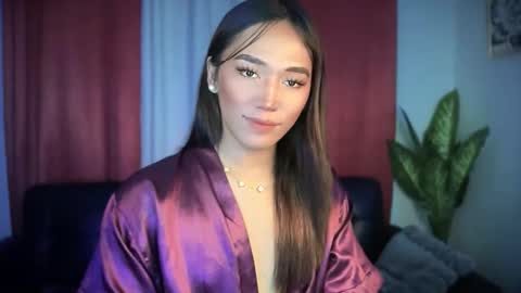 Snapshot of yourhotlove_jamellaxxx chatting on 10.08.25 LOVING JAMMELA online show from 10.08.25