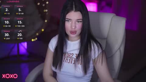 L O L A online show from 03.21.26