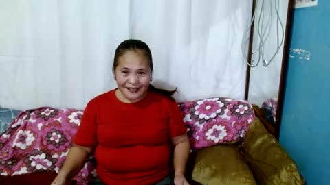 Snapshot of yourlove_regine chatting on 02.15.25 Regine online show from 02.15.25