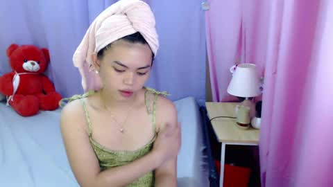 Snapshot of yourlovelytranspinay chatting on 07.19.26 your lovely Dina online show from 07.19.26