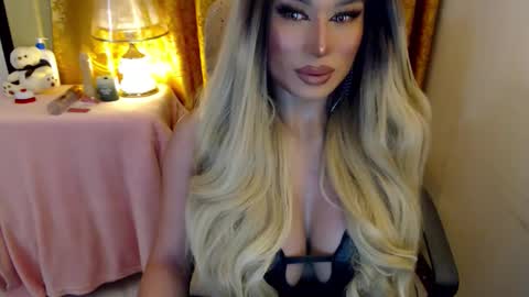 Snapshot of yourmistressofevil_isback chatting on 05.01.26 Adriana Maxwell online show from 05.01.26