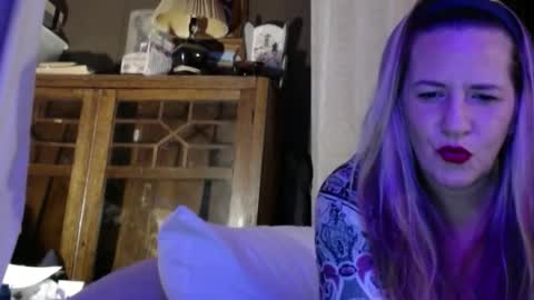 yourmomma999 online show from 01.04.25