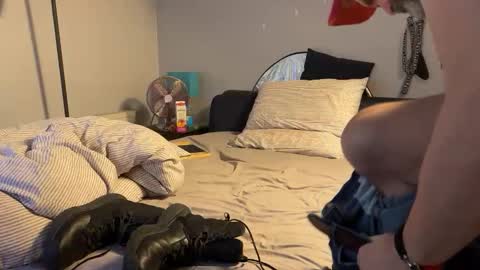 Snapshot of yournewfavourite chatting on 03.11.26 newcastle72 online show from 03.11.26
