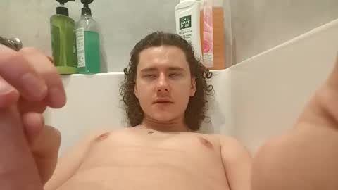 Snapshot of yourpantyhosesla_ve chatting on 11.11.25 Nylon slave online show from 11.11.25