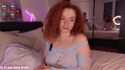 Snapshot of yourpie_ash chatting on 06.18.26 Ashley online show from 06.18.26