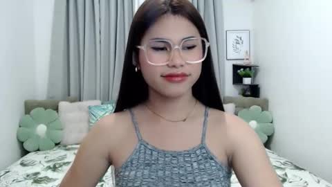 Snapshot of yourprettyblythe_ts chatting on 12.15.25 yourprettyblythe_ts online show from 12.15.25