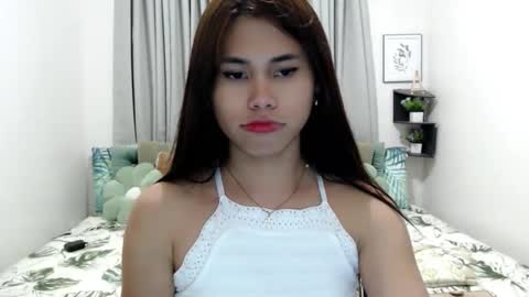 Snapshot of yourprettyblythe_ts chatting on 12.21.25 yourprettyblythe_ts online show from 12.21.25