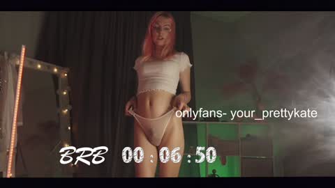 Snapshot of yourprettykate_ chatting on 12.01.24 online show from 12.01.24