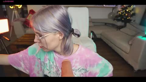 Snapshot of yourprettykate_ chatting on 12.13.24 online show from 12.13.24