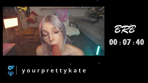 Snapshot of yourprettykate_ chatting on 12.28.24 online show from 12.28.24