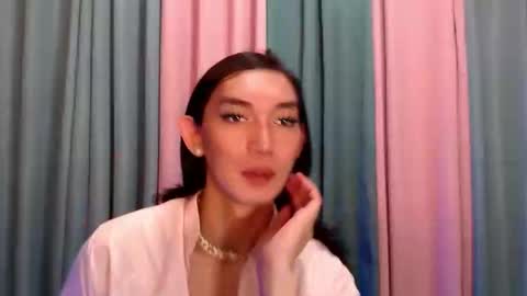 QueenLuci online show from 11.30.25