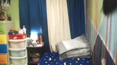 Nica Trocio online show from 04.16.26