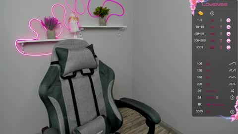 Snapshot of yoursexenergy chatting on 02.04.25 yoursexenergy online show from 02.04.25