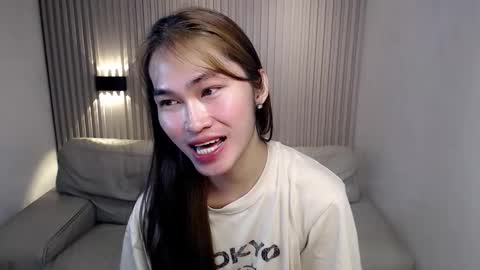    online show from 12.04.25