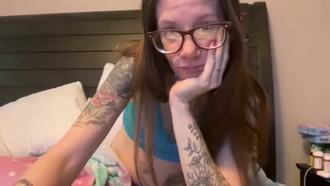Snapshot of yourstrulylivy chatting on 02.17.25 yourstrulylivy online show from 02.17.25