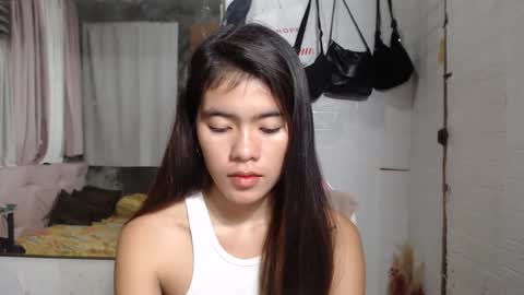 Snapshot of yoursweet_asian20 chatting on 12.05.24 Maddie online show from 12.05.24