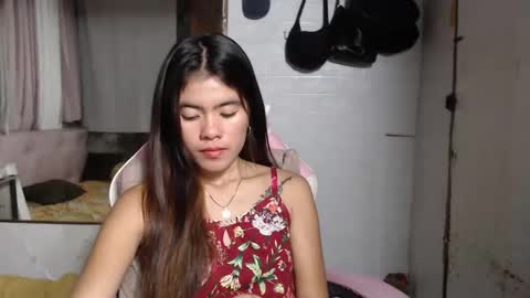 Snapshot of yoursweet_asian20 chatting on 12.18.24 Maddie online show from 12.18.24