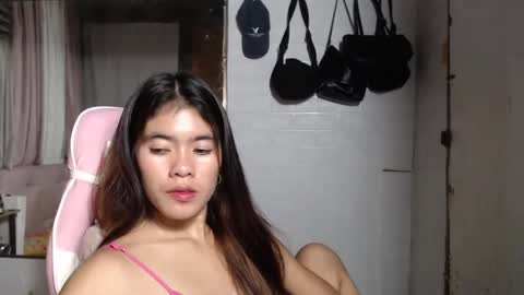 Snapshot of yoursweet_asian20 chatting on 12.20.24 Maddie online show from 12.20.24