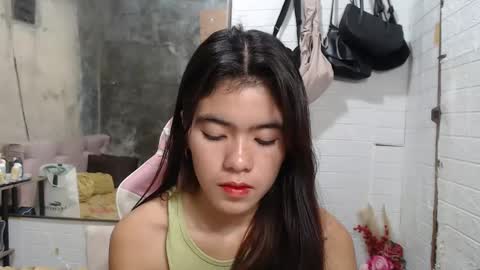Snapshot of yoursweet_asian20 chatting on 12.27.24 Maddie online show from 12.27.24