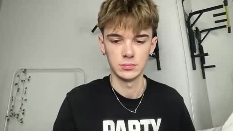 yoursweetyguy online show from 12.15.25