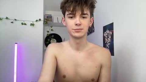 yoursweetyguy online show from 04.16.26