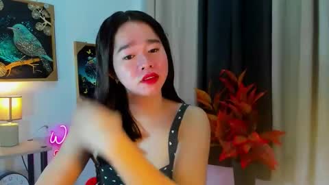 Snapshot of yourtinybunny chatting on 11.11.25 yourtinybunny online show from 11.11.25